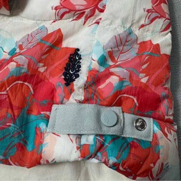 NWT New Free People In A Bubble Printed Puffer Sport Floral Vest Size Large - Picture 3 of 7